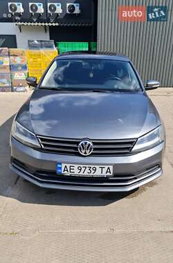 Седан Volkswagen Jetta 2015 в Первомайську