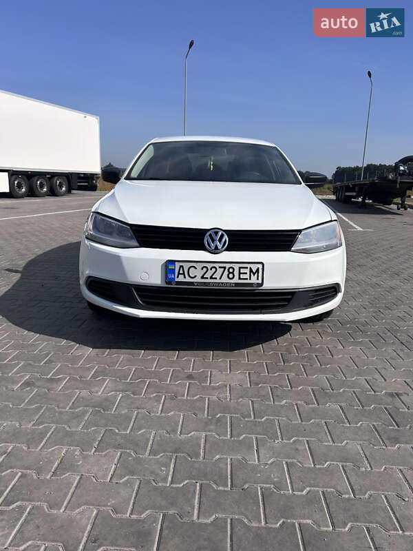 Седан Volkswagen Jetta 2014 в Луцьку