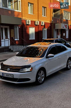 Седан Volkswagen Jetta 2013 в Чернигове