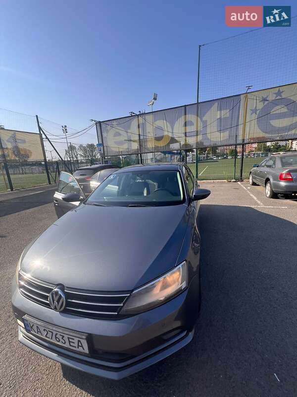 Седан Volkswagen Jetta 2016 в Киеве фото 15 Седан Volkswagen Jetta 2016 в Киеве