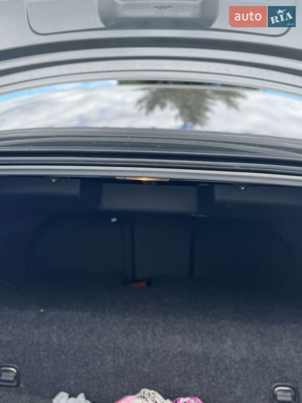 Седан Volkswagen Jetta 2013 в Киеве фото 14 Седан Volkswagen Jetta 2013 в Киеве