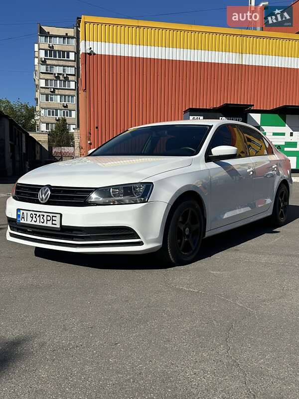 Седан Volkswagen Jetta 2015 в Киеве