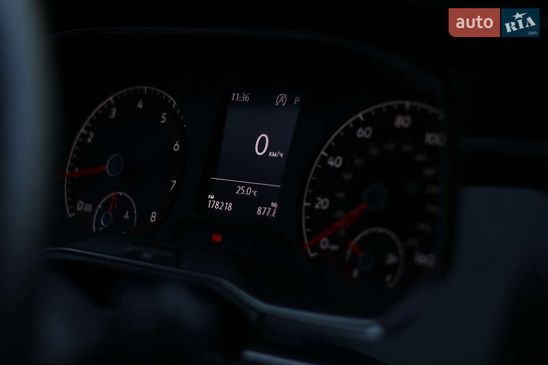 Седан Volkswagen Jetta 2018 в Львове