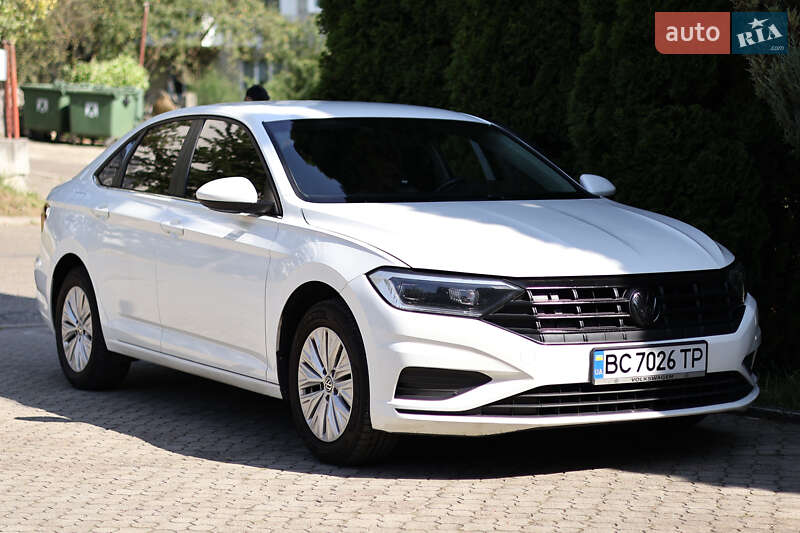 Седан Volkswagen Jetta 2018 в Львове