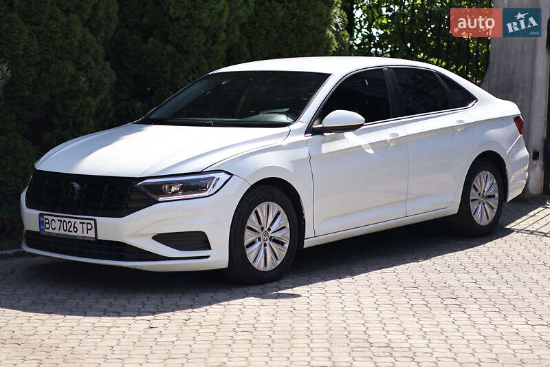 Седан Volkswagen Jetta 2018 в Львове