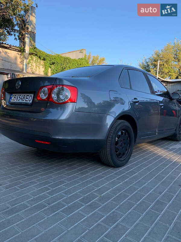 Седан Volkswagen Jetta 2006 в Киеве