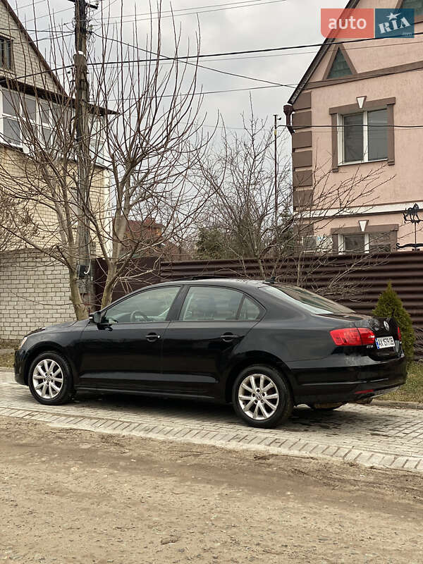 Седан Volkswagen Jetta 2011 в Харькове