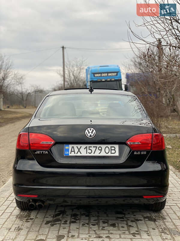 Седан Volkswagen Jetta 2011 в Харькове