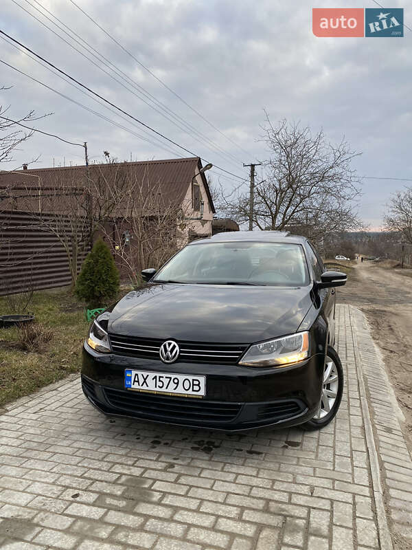Седан Volkswagen Jetta 2011 в Харькове