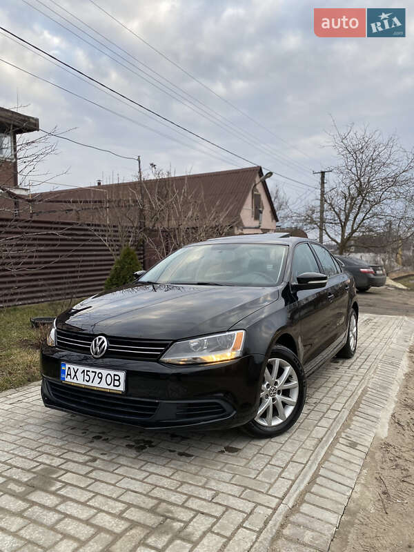 Седан Volkswagen Jetta 2011 в Харькове