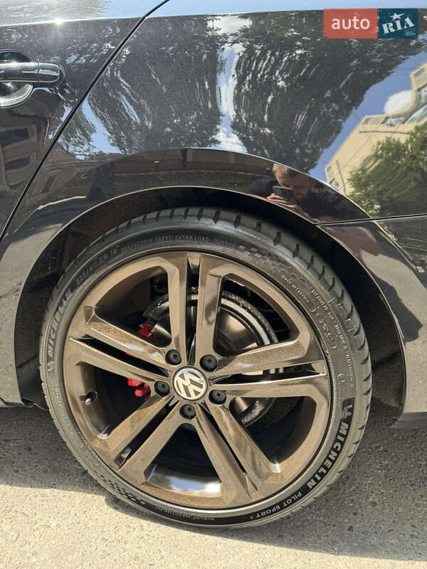 Седан Volkswagen Jetta 2014 в Днепре