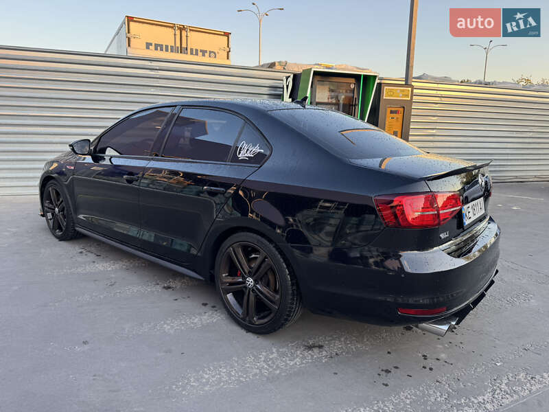 Седан Volkswagen Jetta 2014 в Днепре