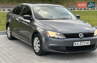Седан Volkswagen Jetta 2013 в Ровно