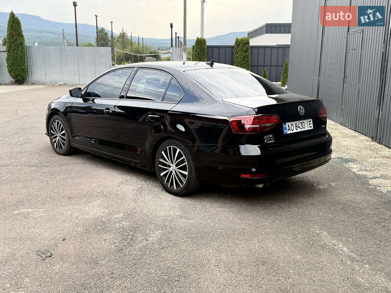 Седан Volkswagen Jetta 2015 в Тячеві фото 5 Седан Volkswagen Jetta 2015 в Тячеві