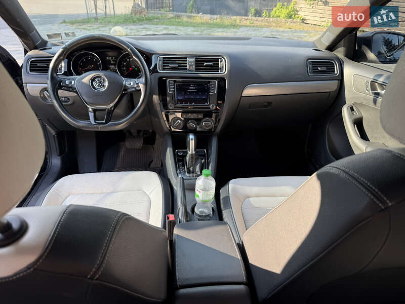 Седан Volkswagen Jetta 2015 в Тячеві фото 13 Седан Volkswagen Jetta 2015 в Тячеві