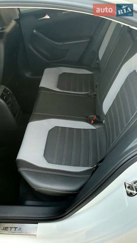 Седан Volkswagen Jetta 2016 в Тетієві фото 8 Седан Volkswagen Jetta 2016 в Тетієві