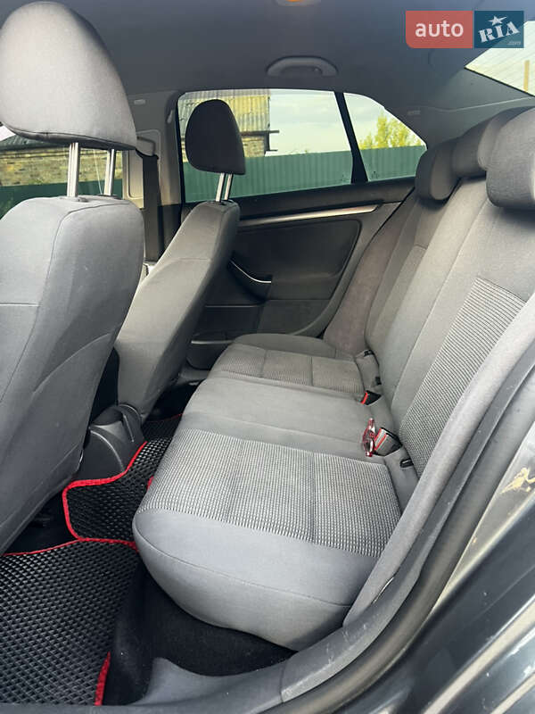 Седан Volkswagen Jetta 2008 в Кагарлику