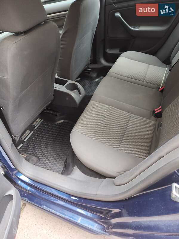 Седан Volkswagen Jetta 2007 в Києві