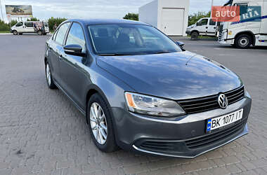Седан Volkswagen Jetta 2013 в Рівному