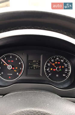 Седан Volkswagen Jetta 2013 в 