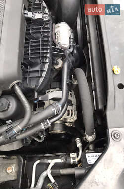 Седан Volkswagen Jetta 2013 в 