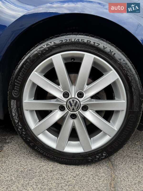 Седан Volkswagen Jetta 2013 в Одессе