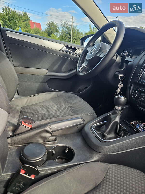 Седан Volkswagen Jetta 2011 в Черновцах фото 17 Седан Volkswagen Jetta 2011 в Черновцах