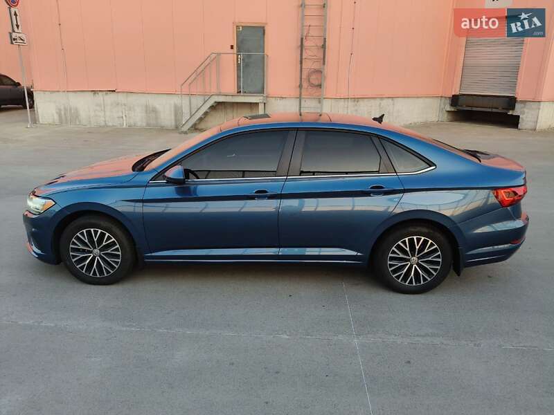 Седан Volkswagen Jetta 2021 в Києві