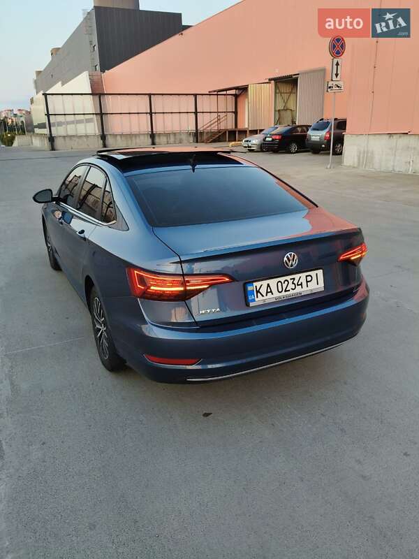 Седан Volkswagen Jetta 2021 в Києві