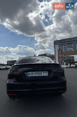 Седан Volkswagen Jetta 2013 в 