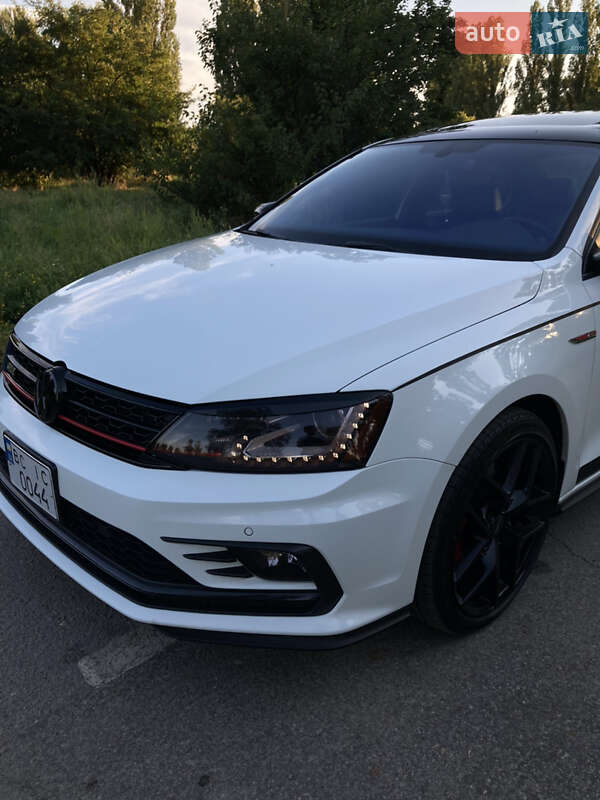 Седан Volkswagen Jetta 2017 в Кременчуці