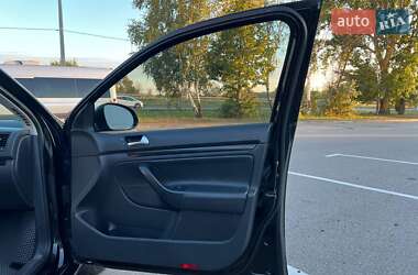 Седан Volkswagen Jetta 2010 в 
