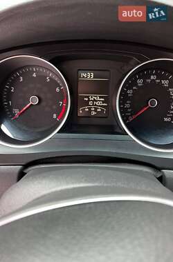 Седан Volkswagen Jetta 2015 в 