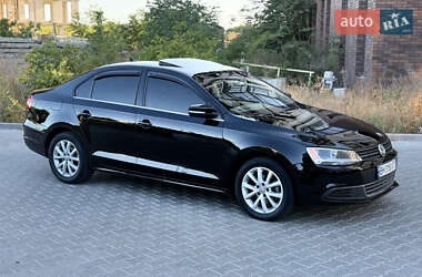 Седан Volkswagen Jetta 2012 в Одесі