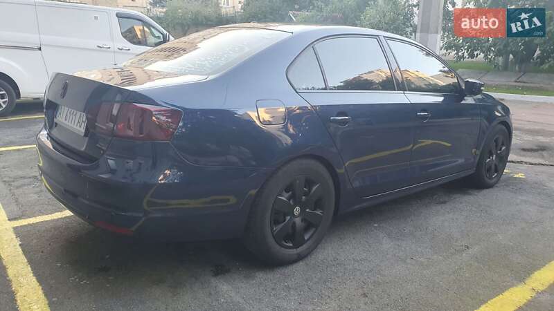 Седан Volkswagen Jetta 2012 в Броварах