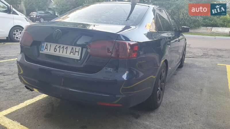 Седан Volkswagen Jetta 2012 в Броварах