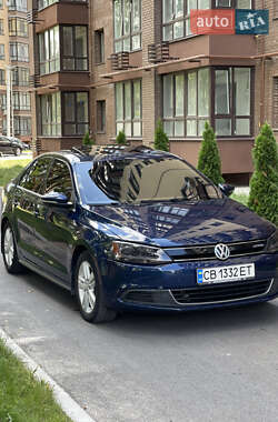 Седан Volkswagen Jetta 2013 в 