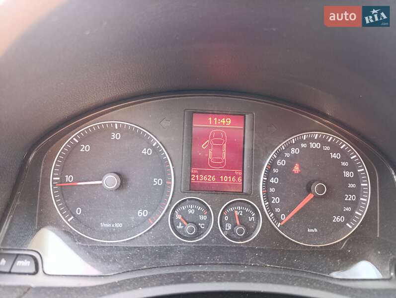 Седан Volkswagen Jetta 2009 в Львові