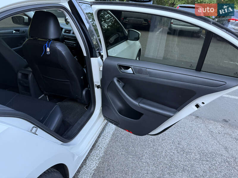 Седан Volkswagen Jetta 2013 в Одессе