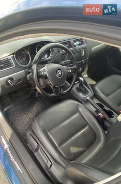 Седан Volkswagen Jetta 2017 в 