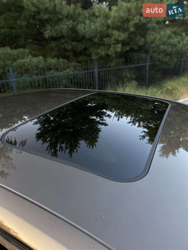 Седан Volkswagen Jetta 2013 в Луцьку