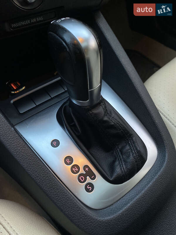 Седан Volkswagen Jetta 2013 в Луцьку