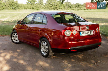 Седан Volkswagen Jetta 2006 в 