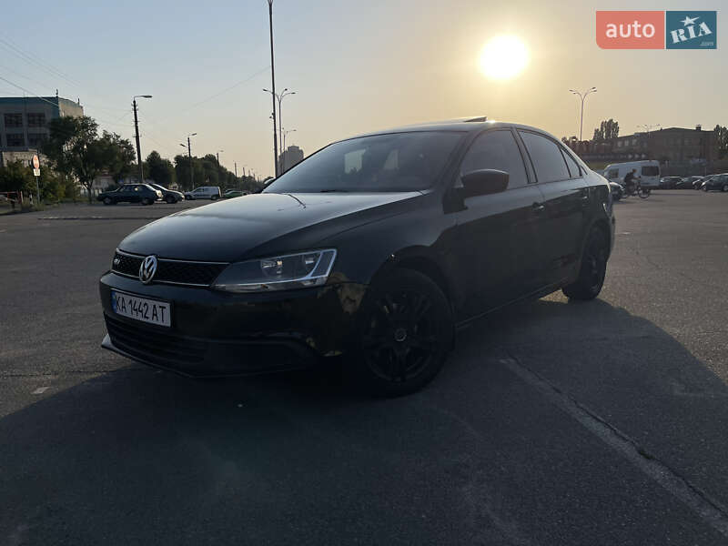 Седан Volkswagen Jetta 2012 в Києві