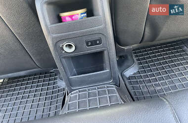 Седан Volkswagen Jetta 2010 в Решетиловке