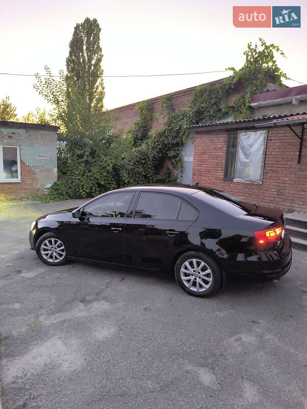 Седан Volkswagen Jetta 2014 в Чугуеве фото 6 Седан Volkswagen Jetta 2014 в Чугуеве