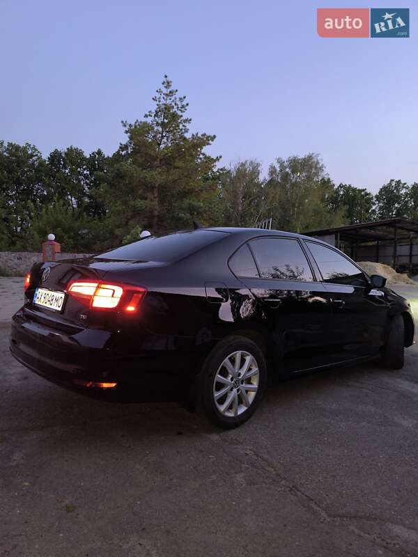 Седан Volkswagen Jetta 2014 в Чугуеве фото 11 Седан Volkswagen Jetta 2014 в Чугуеве