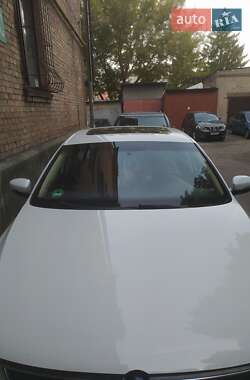 Седан Volkswagen Jetta 2015 в 
