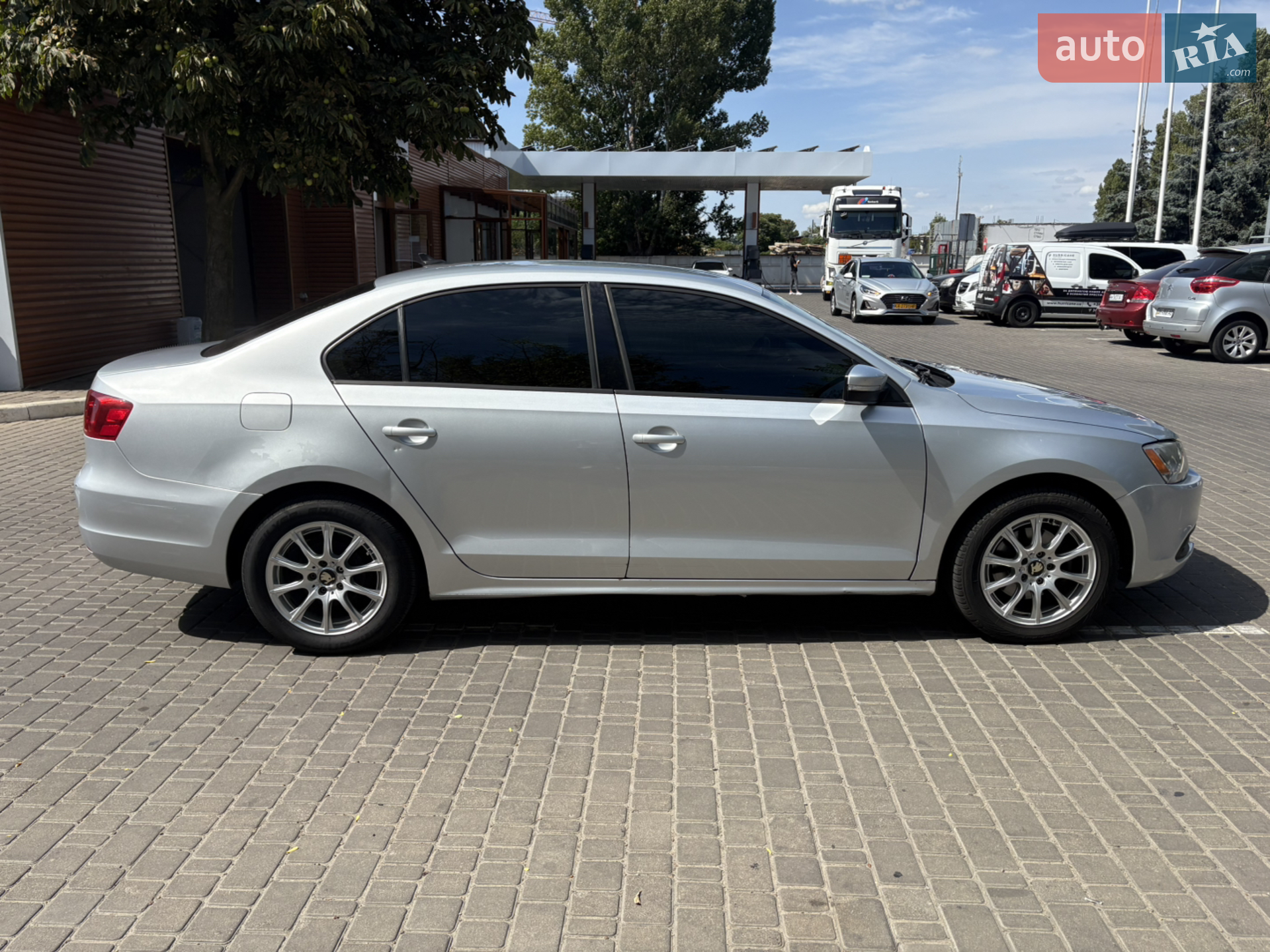 2010 Volkswagen Jetta - мініатюра 4