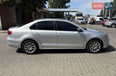 Седан Volkswagen Jetta 2010 в 